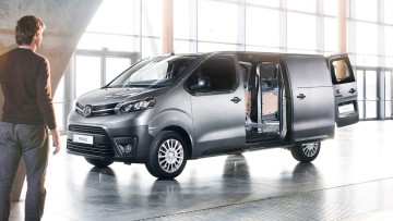 Toyota-Proace-Transporter-01