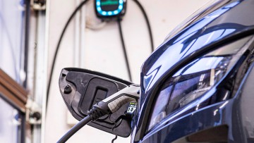 Elektroauto beim Ladevorgang